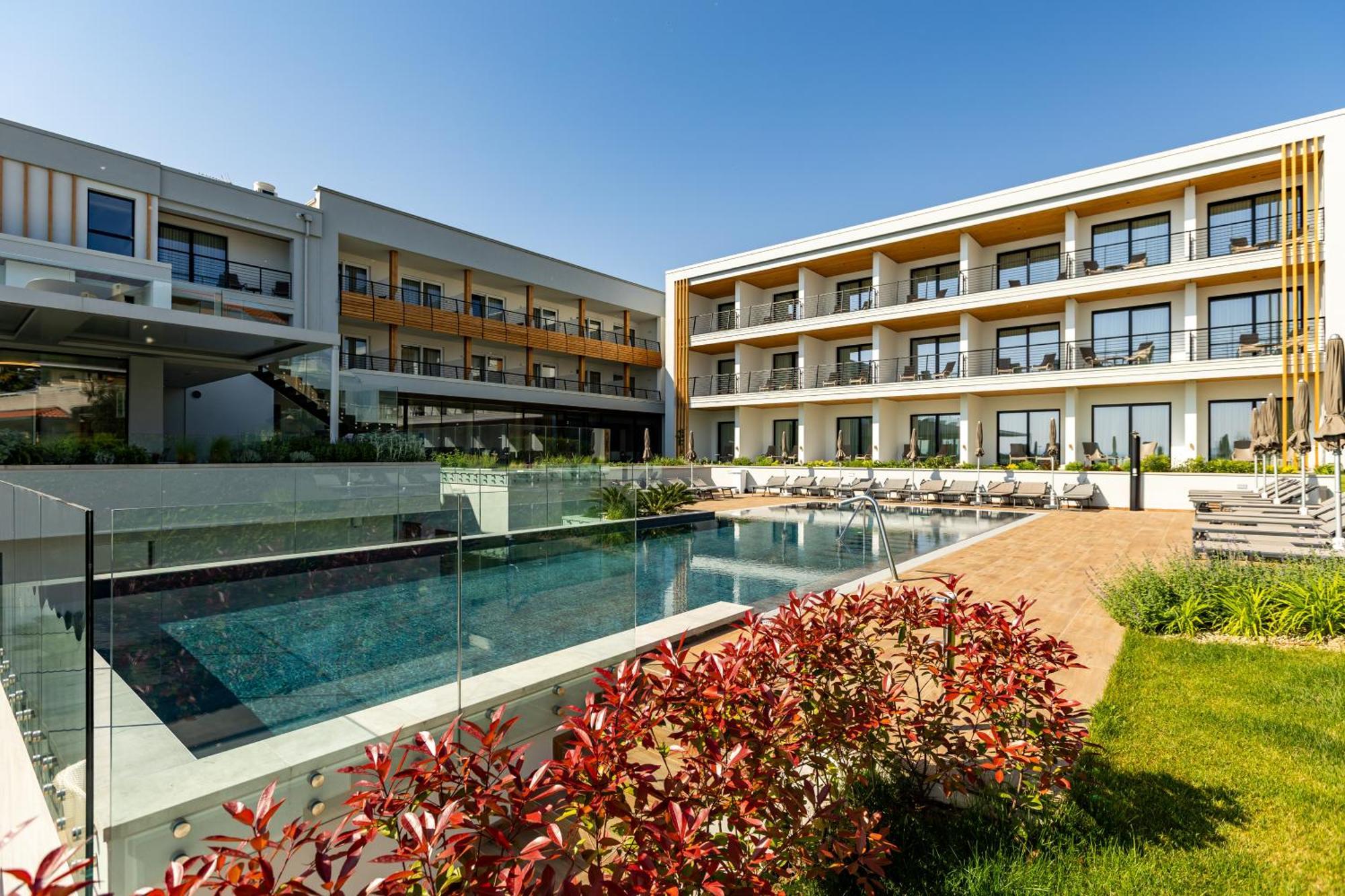 Europa Hotel 4*